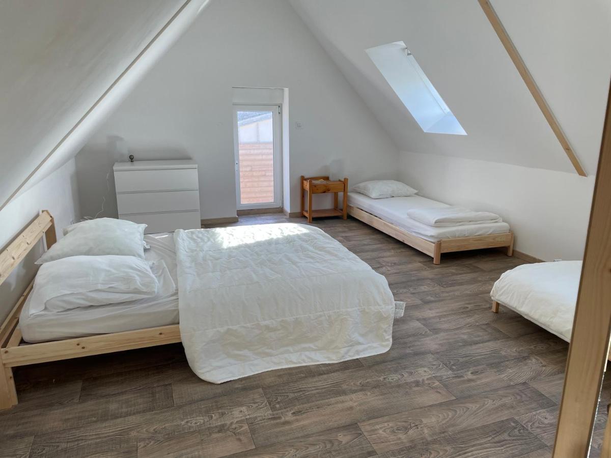 Charmante Maison A Deux Pas De La Mer Gouville-sur-Mer Экстерьер фото